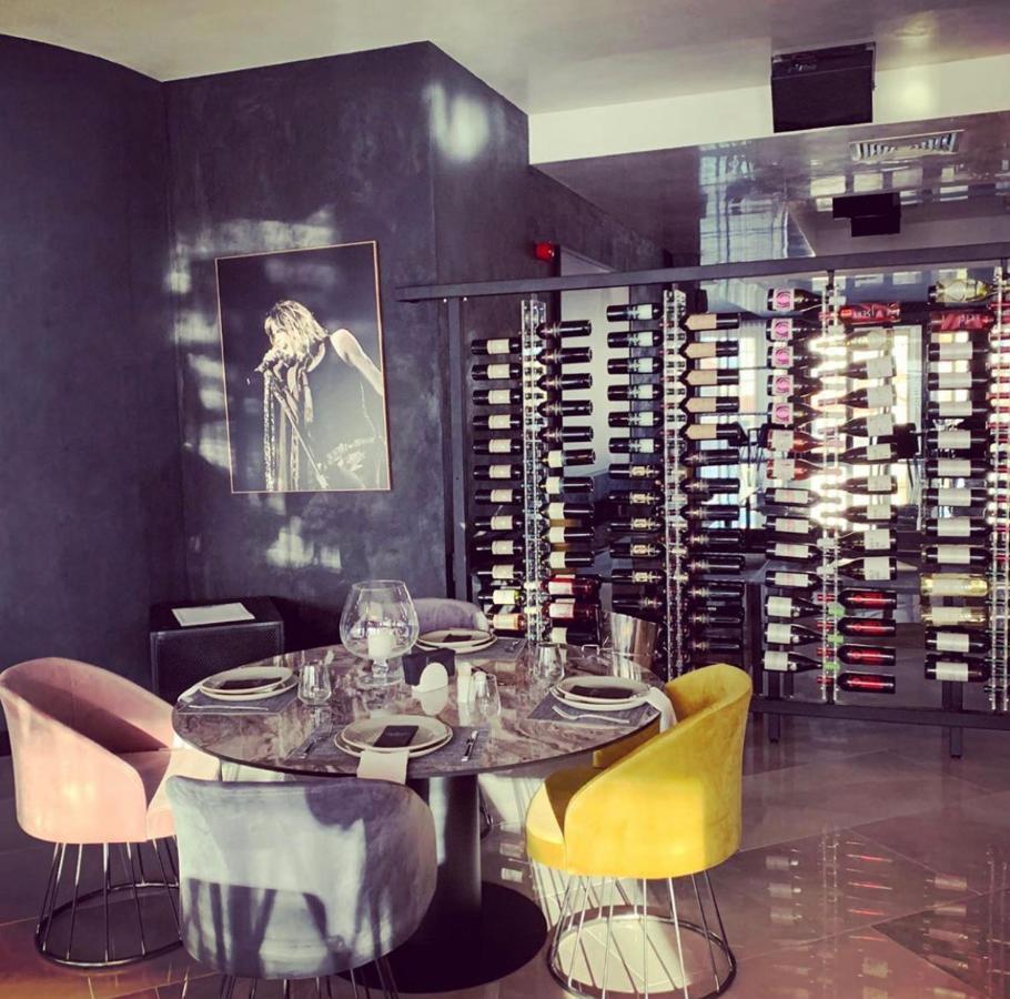 Paint It Black Hotel & Spa Gevgelija Esterno foto
